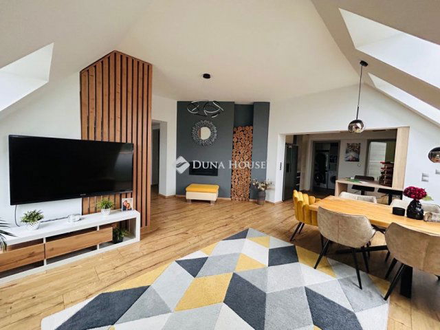 Eladó téglalakás, Budapesten, III. kerületben 460 M Ft, 5 szobás