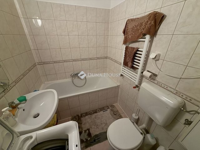 Eladó téglalakás, Budapesten, X. kerületben 43.9 M Ft, 1 szobás