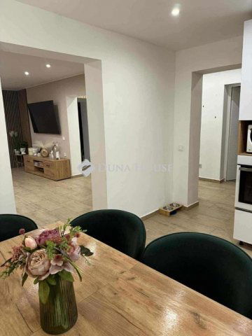 Eladó családi ház, Halásztelken, Béke utcában 140 M Ft