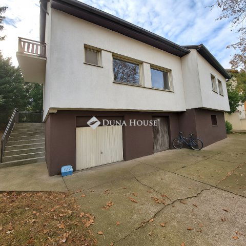 Eladó ikerház, Budapesten, III. kerületben 230 M Ft, 5 szobás
