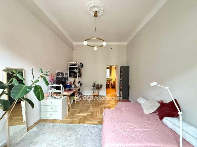 Eladó téglalakás, Budapesten, VIII. kerületben 73.5 M Ft