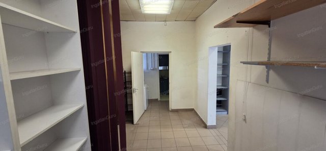 Kiadó üzlethelyiség, Kecskeméten 180 E Ft / hó, 3 szobás