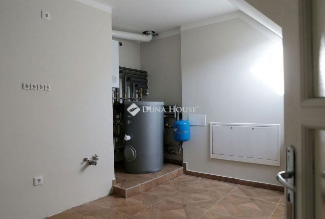 Eladó családi ház, Budapesten, XI. kerületben 490 M Ft, 8 szobás