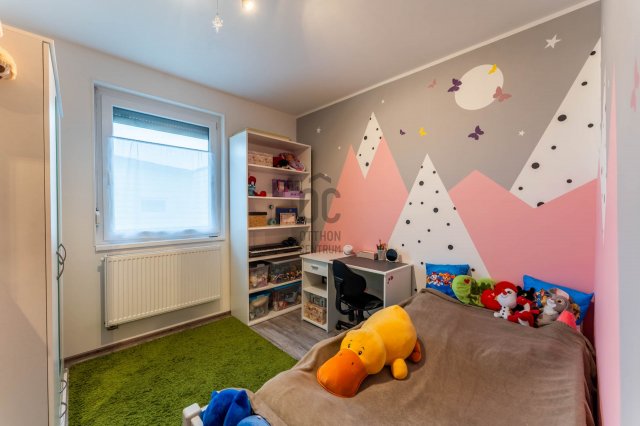 Eladó családi ház, Márkón 134 M Ft, 4 szobás