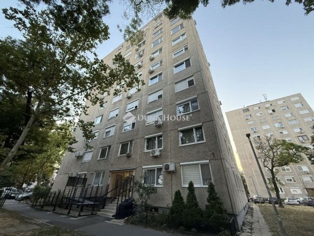 Eladó panellakás, Budapesten, XV. kerületben 72.3 M Ft, 3 szobás