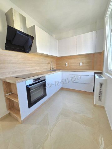 Eladó panellakás, Pécsett, Tildy Zoltán utcában 46.9 M Ft