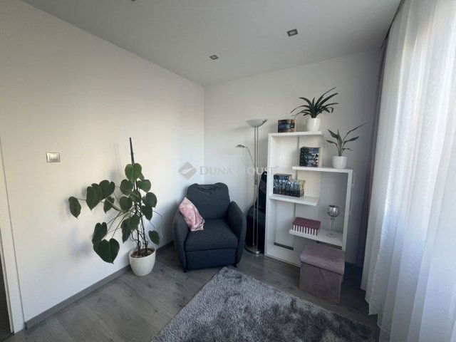 Eladó panellakás, Budapesten, XVIII. kerületben 79.9 M Ft