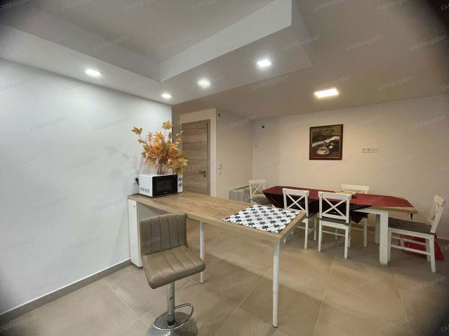 Eladó családi ház, Esztergomban 129 M Ft, 4 szobás