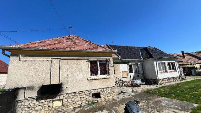 Eladó családi ház, Ugodon 43.9 M Ft, 3 szobás