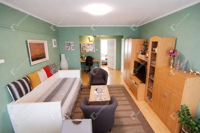 Eladó panellakás, Székesfehérvárott 56 M Ft, 2 szobás