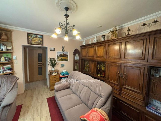 Eladó családi ház, Hajdúböszörményen 170 M Ft, 4+1 szobás