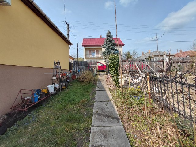 Eladó telek, Abasáron 7.777 M Ft / költözzbe.hu