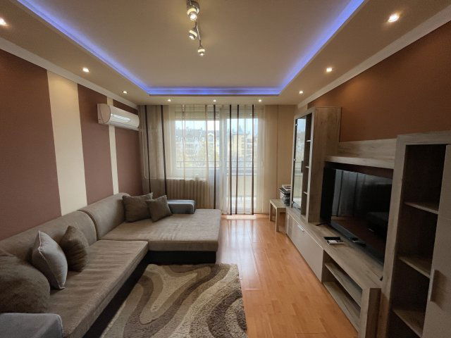 Eladó panellakás, Tiszaújvárosban 32.9 M Ft, 1+2 szobás