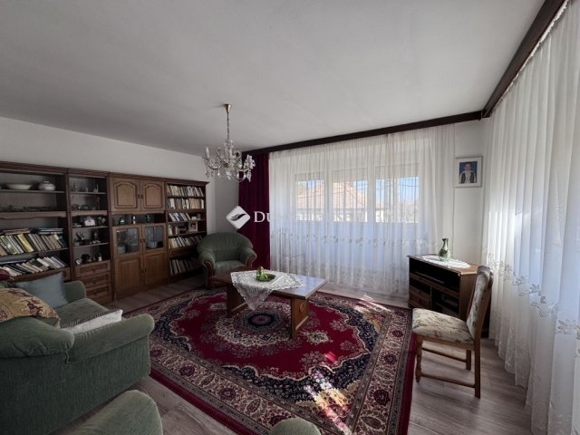 Eladó családi ház, Pogányon 110 M Ft, 5 szobás