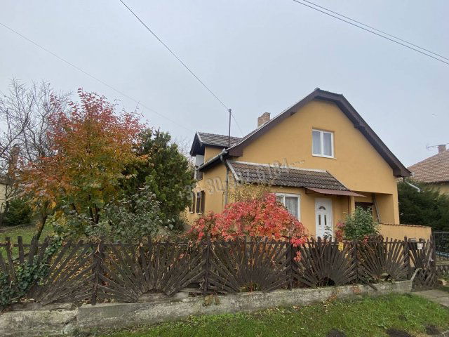 Eladó családi ház, Biharnagybajomban 19.9 M Ft, 4 szobás