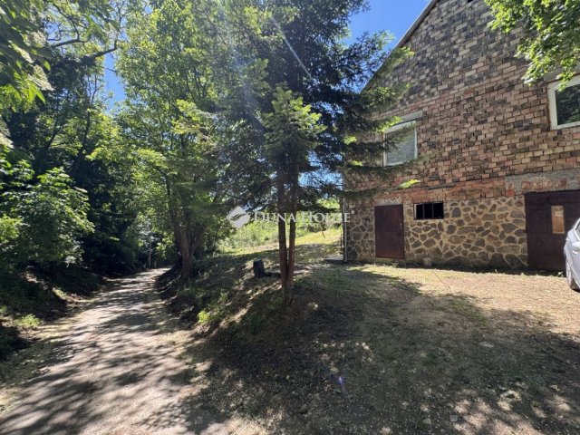 Eladó családi ház, Pécsváradon 28.5 M Ft, 3 szobás