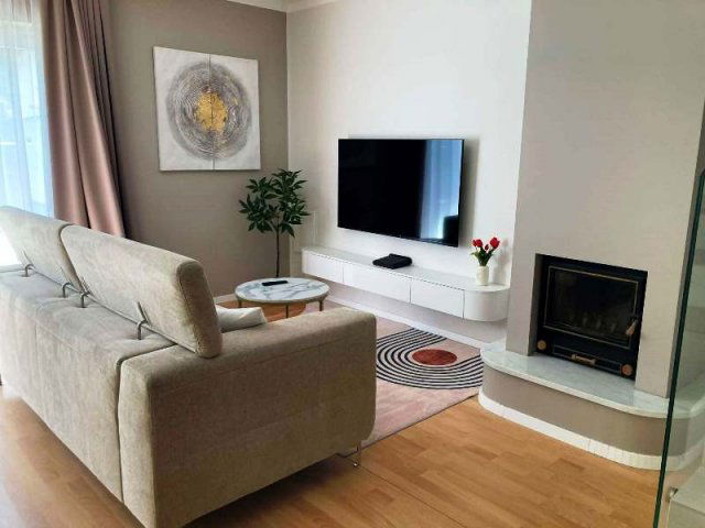 Kiadó téglalakás, albérlet, Pécsett, Bálicsi úton, 4 szobás