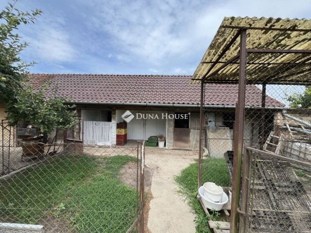 Eladó családi ház, Enyingen 48.5 M Ft, 3 szobás