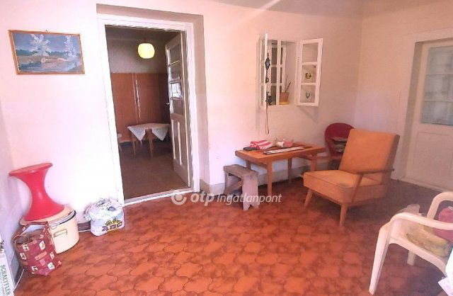 Eladó családi ház, Kunszentmártonban 11.99 M Ft, 3 szobás