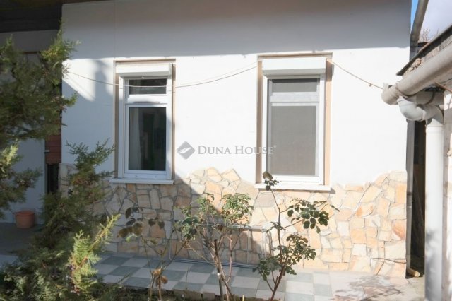 Eladó téglalakás, Budapesten, XX. kerületben 15.9 M Ft, 1 szobás