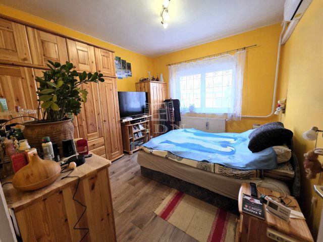 Eladó téglalakás, Veszprémben 79.9 M Ft, 2+1 szobás