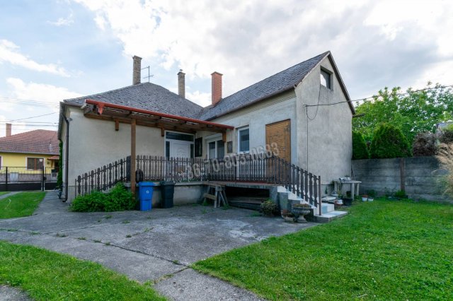Eladó családi ház, Rajkán 58 M Ft, 3 szobás
