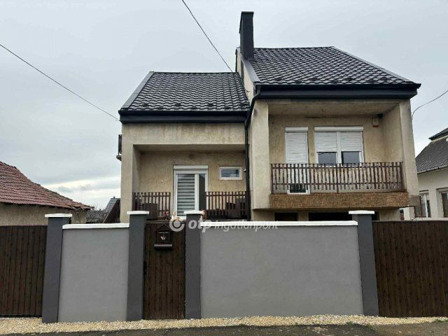 Eladó családi ház, Encsen 49.99 M Ft, 3 szobás