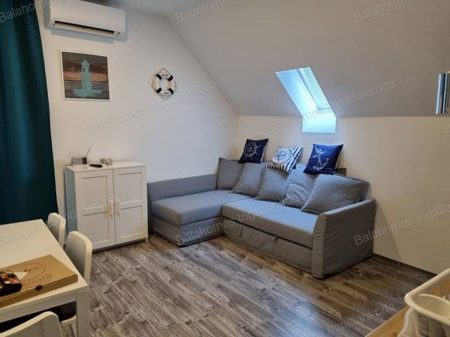 Eladó téglalakás, Siófokon 42.9 M Ft, 2 szobás