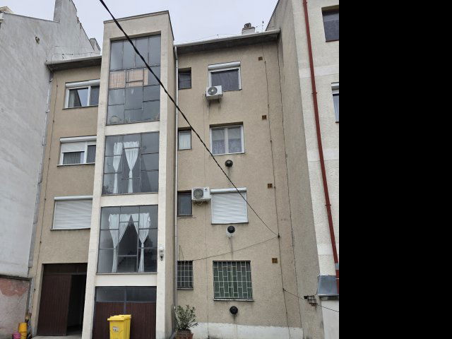 Eladó téglalakás, Szegeden 84.9 M Ft, 3 szobás