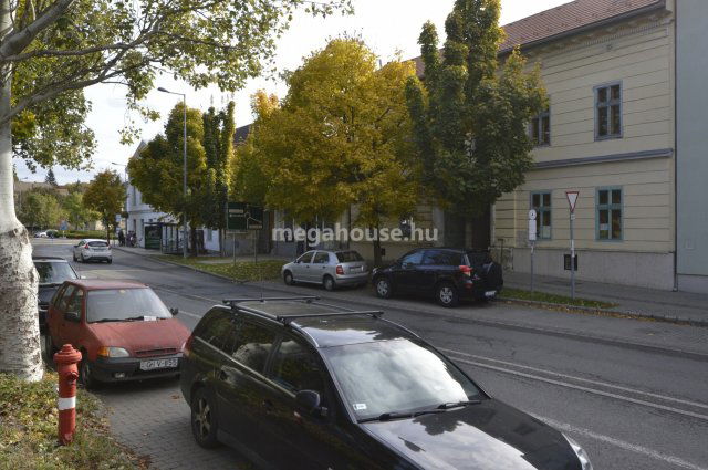 Eladó telek, Budaörsön, Templom téren 99 M Ft