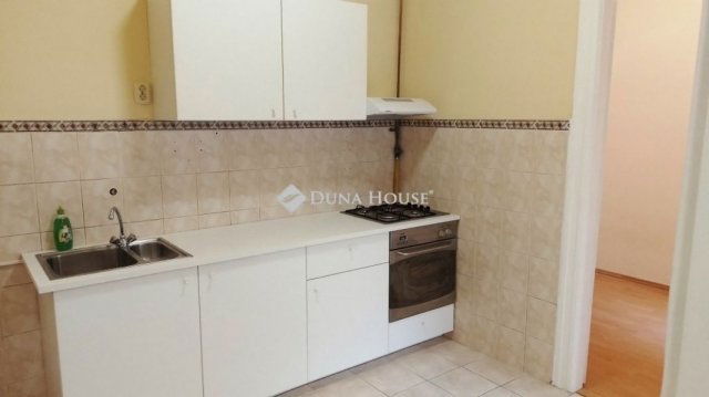 Eladó téglalakás, Budapesten, VIII. kerületben 77 M Ft