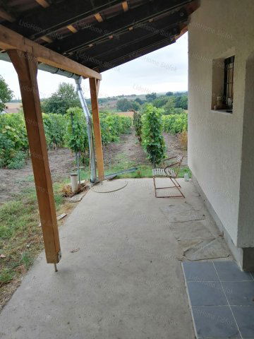 Eladó nyaraló, Balatonszabadiban 19.9 M Ft, 7 szobás