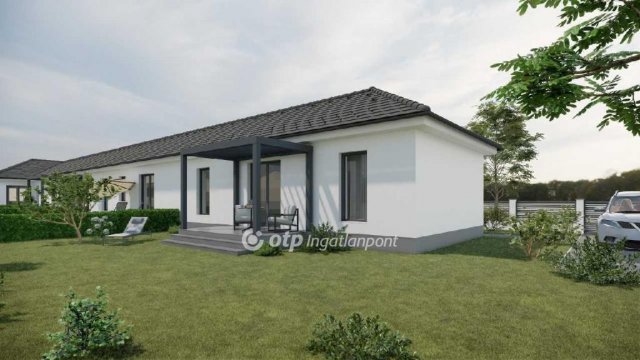 Eladó családi ház, Adácson 39 M Ft, 2 szobás