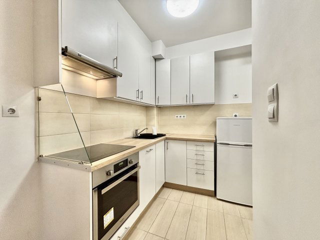 Kiadó téglalakás, albérlet, IX. kerületben, Lenhossék utcában