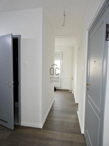 Eladó panellakás, Budapesten, XV. kerületben 82 M Ft, 4 szobás