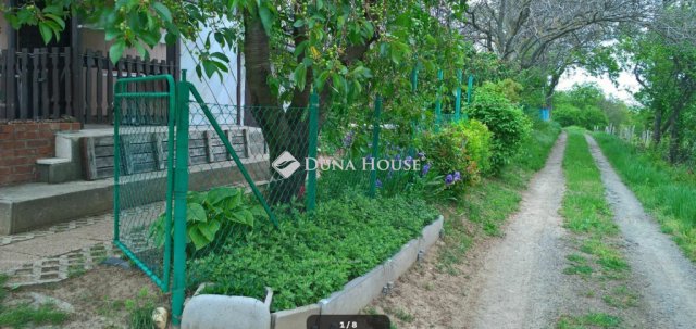 Eladó telek, Hosszúhetényen 3.5 M Ft / költözzbe.hu