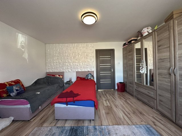 Eladó családi ház, Forrón 29.5 M Ft, 3 szobás