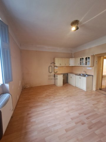 Eladó családi ház, Debrecenben 85 M Ft, 4 szobás