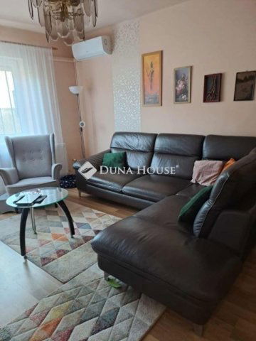 Eladó téglalakás, Debrecenben 59.9 M Ft, 1 szobás