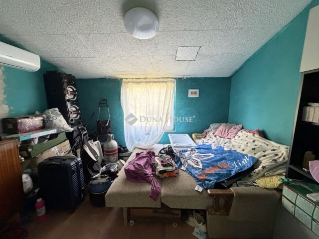 Eladó családi ház, Siklósnagyfalun 18 M Ft, 3 szobás