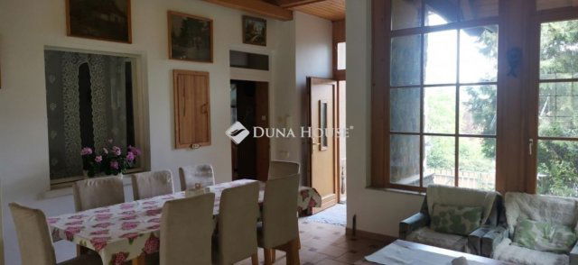 Eladó családi ház, Budapesten, II. kerületben 244.9 M Ft