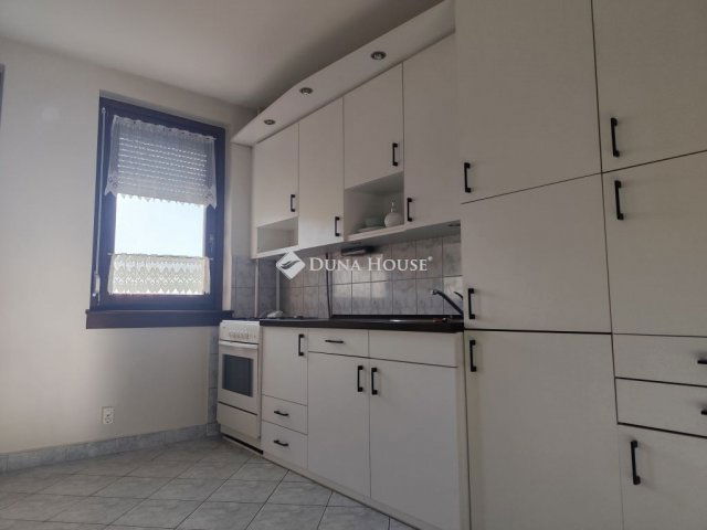 Kiadó panellakás, albérlet, Budapesten, XX. kerületben, 2 szobás
