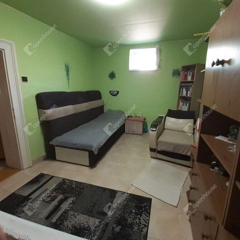 Eladó családi ház, Csépán 7.5 M Ft, 2 szobás