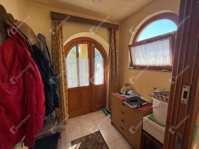 Eladó családi ház, Alsórajkon 27.9 M Ft, 2 szobás