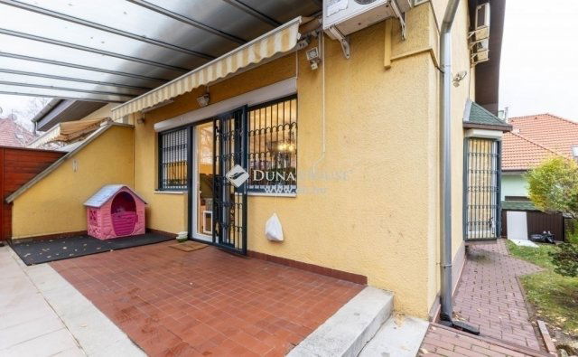 Eladó ikerház, Budapesten, XVIII. kerületben 109.9 M Ft, 5 szobás