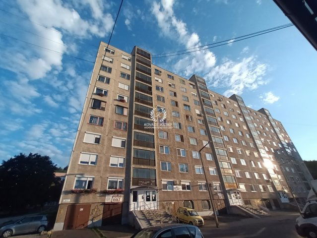 Eladó panellakás, Ózdon, Vasvár úton 6.9 M Ft, 2 szobás