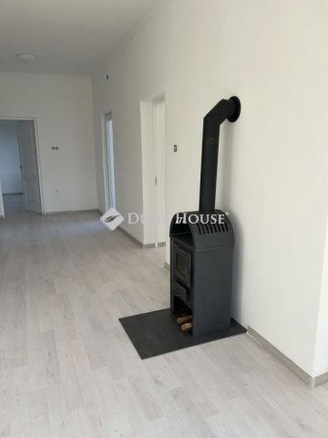 Eladó családi ház, Tiszalökön 24.5 M Ft, 4 szobás