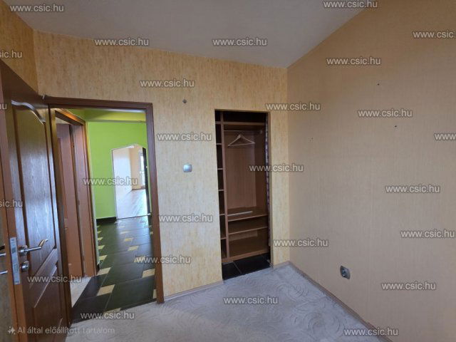 Eladó téglalakás, Budapesten, III. kerületben 68.9 M Ft