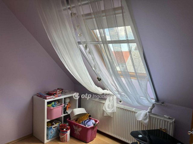 Eladó sorház, Hajdúszoboszlón 103.9 M Ft, 3+2 szobás