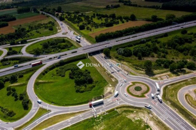 Eladó ipari ingatlan, Kecskeméten 399 M Ft / költözzbe.hu